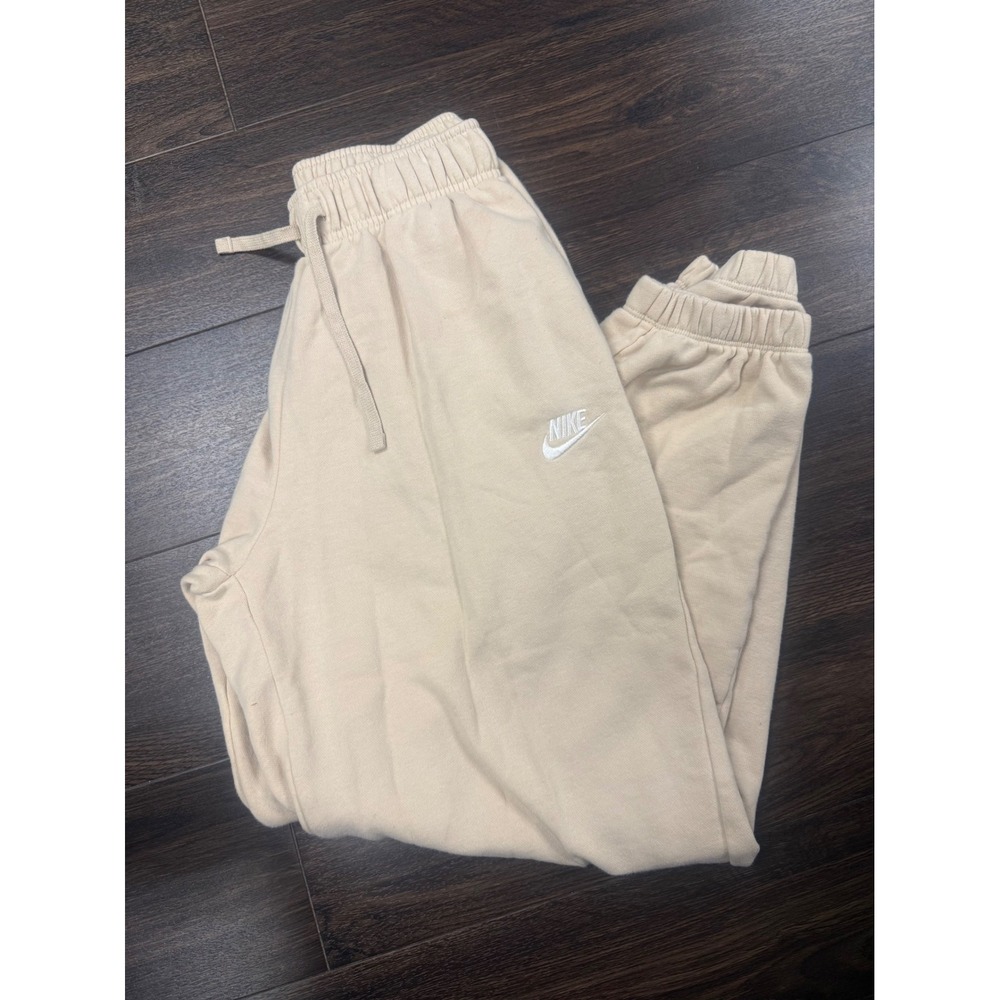 Nike Sportswear Club Fleece Jogger Sweatpants Beige XS